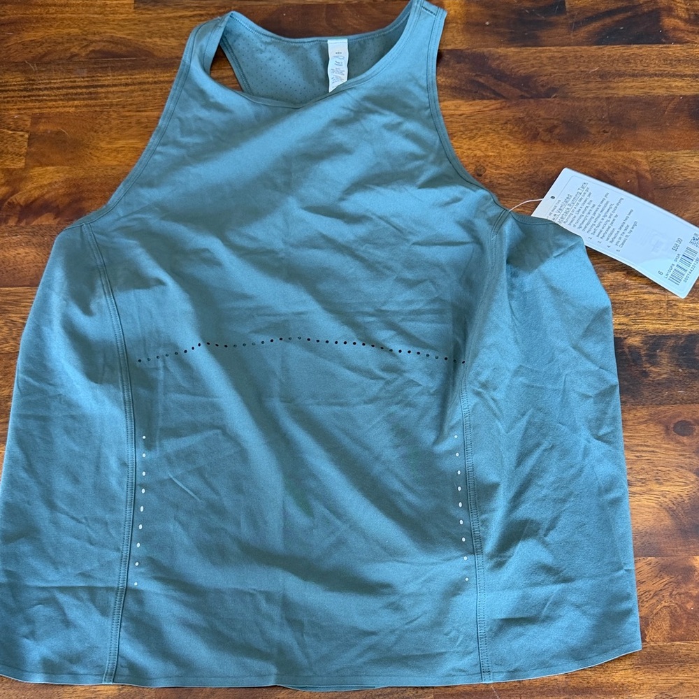 lululemon size 6 swift ventilated racer back running tank Grey NWT
